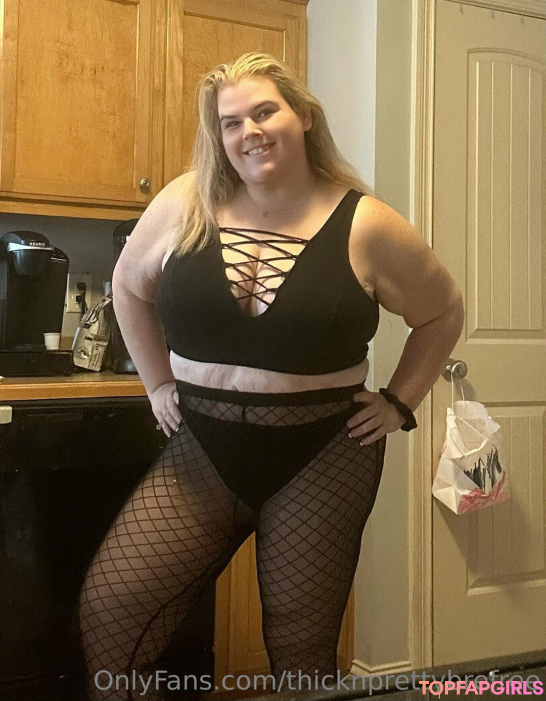 Foto desnuda filtrada de OnlyFans de Thicknprettybrefree #63 Foto desnuda filtrada de OnlyFans de Thicknprettybrefree #63