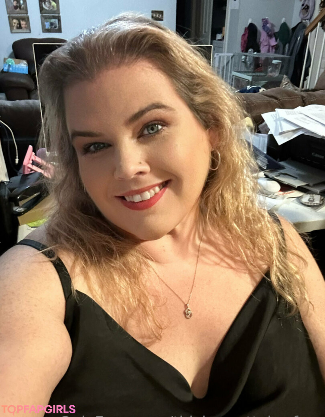 Foto desnuda filtrada de OnlyFans de Thicknprettybrefree #78 Foto desnuda filtrada de OnlyFans de Thicknprettybrefree #78