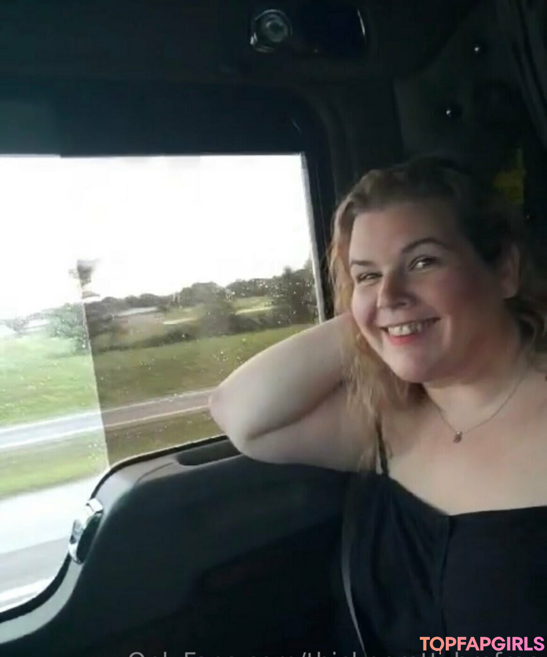 Foto desnuda filtrada de OnlyFans de Thicknprettybrefree #82 Foto desnuda filtrada de OnlyFans de Thicknprettybrefree #82