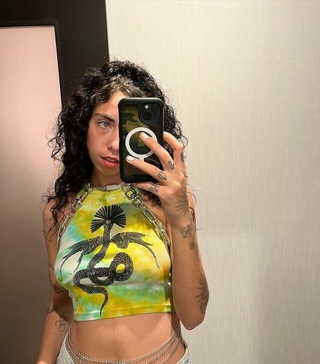 Foto desnuda filtrada de OnlyFans de Indigo De Souza
