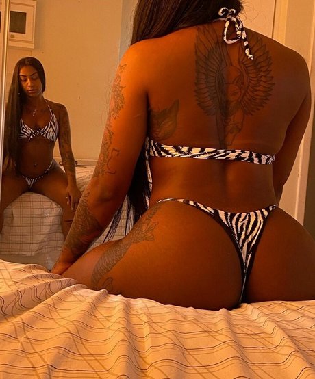 Negra Japa