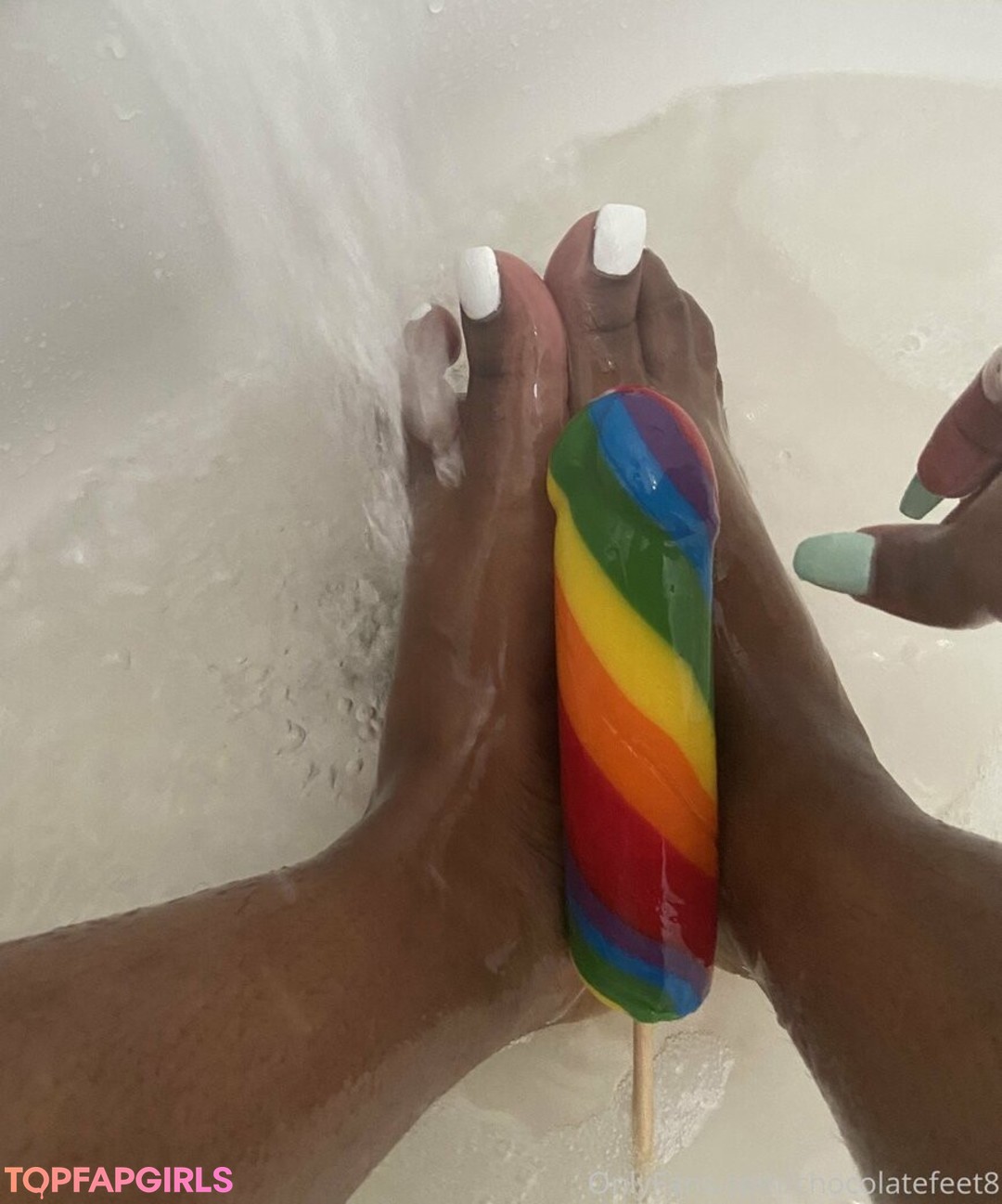 Foto desnuda filtrada de OnlyFans de Chocolatefeet8 #34 Foto desnuda filtrada de OnlyFans de Chocolatefeet8 #34