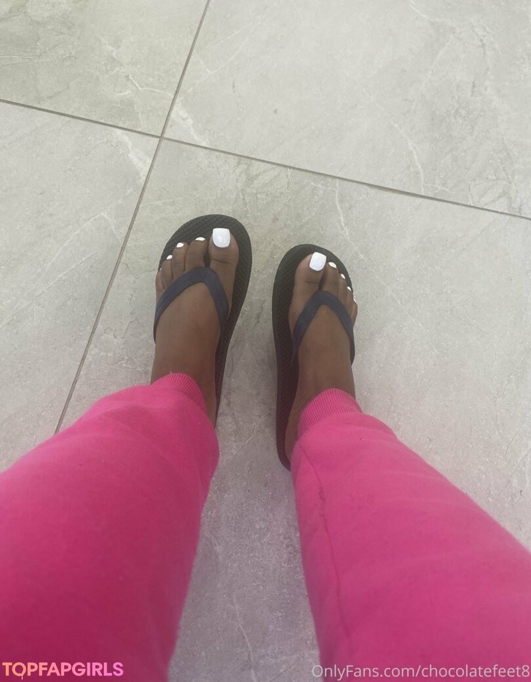 Foto desnuda filtrada de OnlyFans de Chocolatefeet8 #8 Foto desnuda filtrada de OnlyFans de Chocolatefeet8 #8