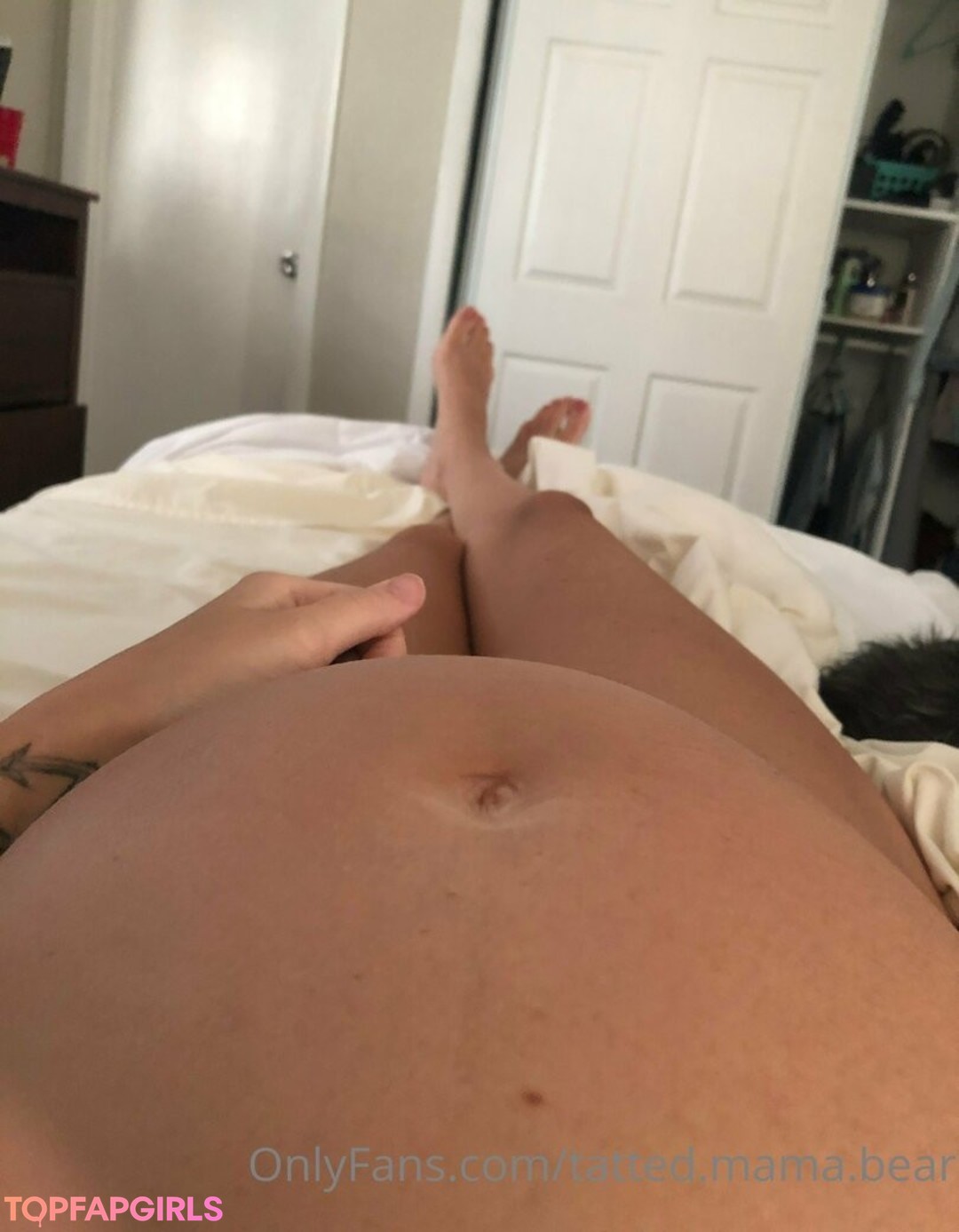 Foto desnuda filtrada de OnlyFans de Tattedmamabear #4 Foto desnuda filtrada de OnlyFans de Tattedmamabear #4