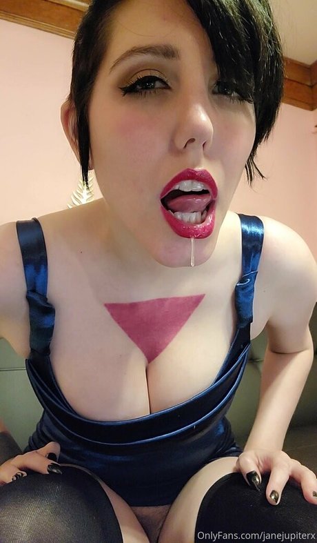 Foto desnuda filtrada de OnlyFans de Janejupiterx