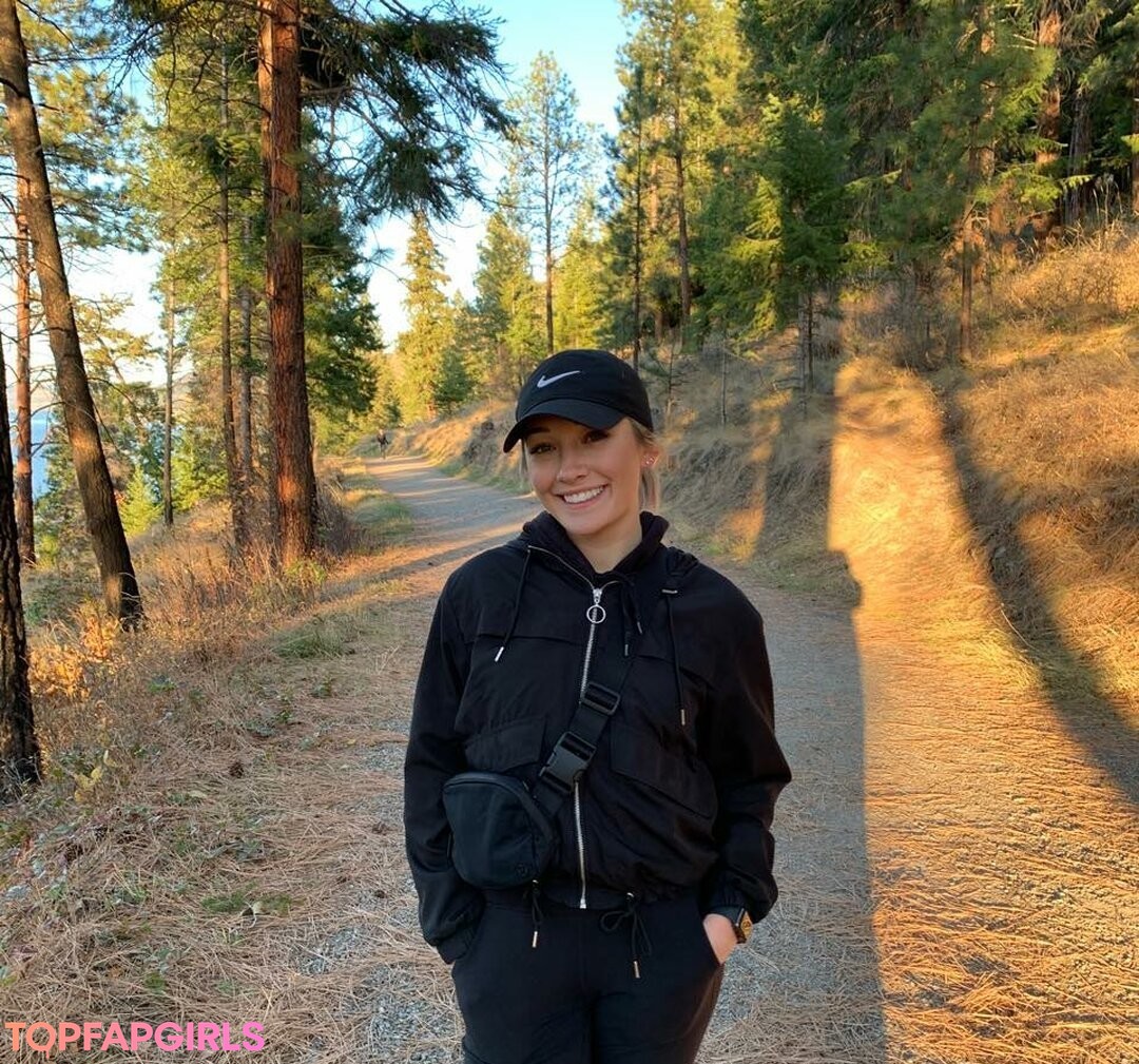 Foto desnuda filtrada de OnlyFans de Olivia Rumiey #10 Foto desnuda filtrada de OnlyFans de Olivia Rumiey #10