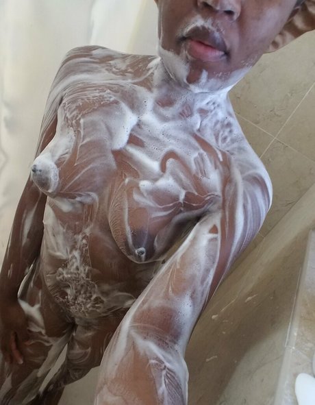 Foto desnuda filtrada de OnlyFans de Dancekwen