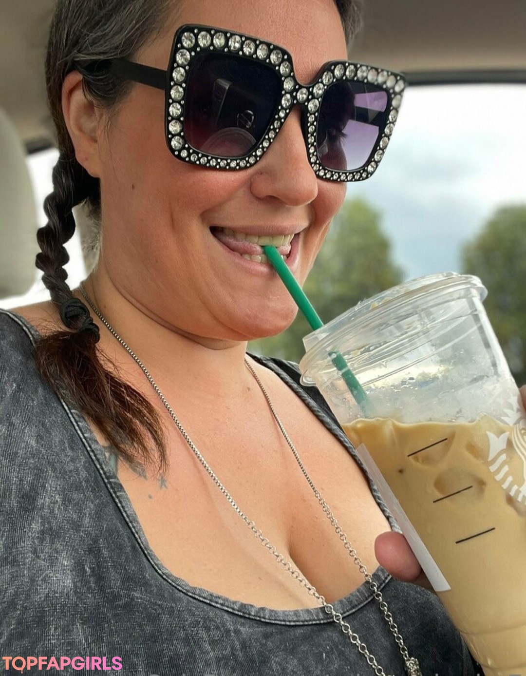 Foto desnuda filtrada de OnlyFans de Princessharlot7 #39 Foto desnuda filtrada de OnlyFans de Princessharlot7 #39