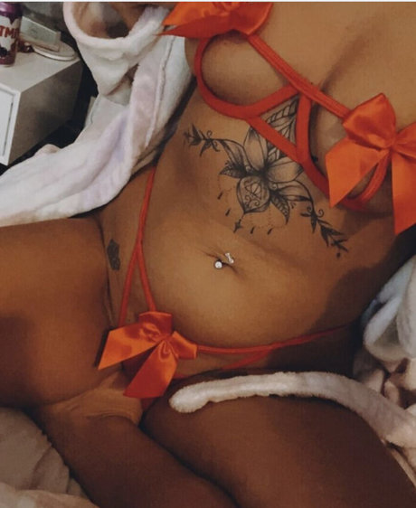 Foto desnuda filtrada de OnlyFans de Kerrieessex