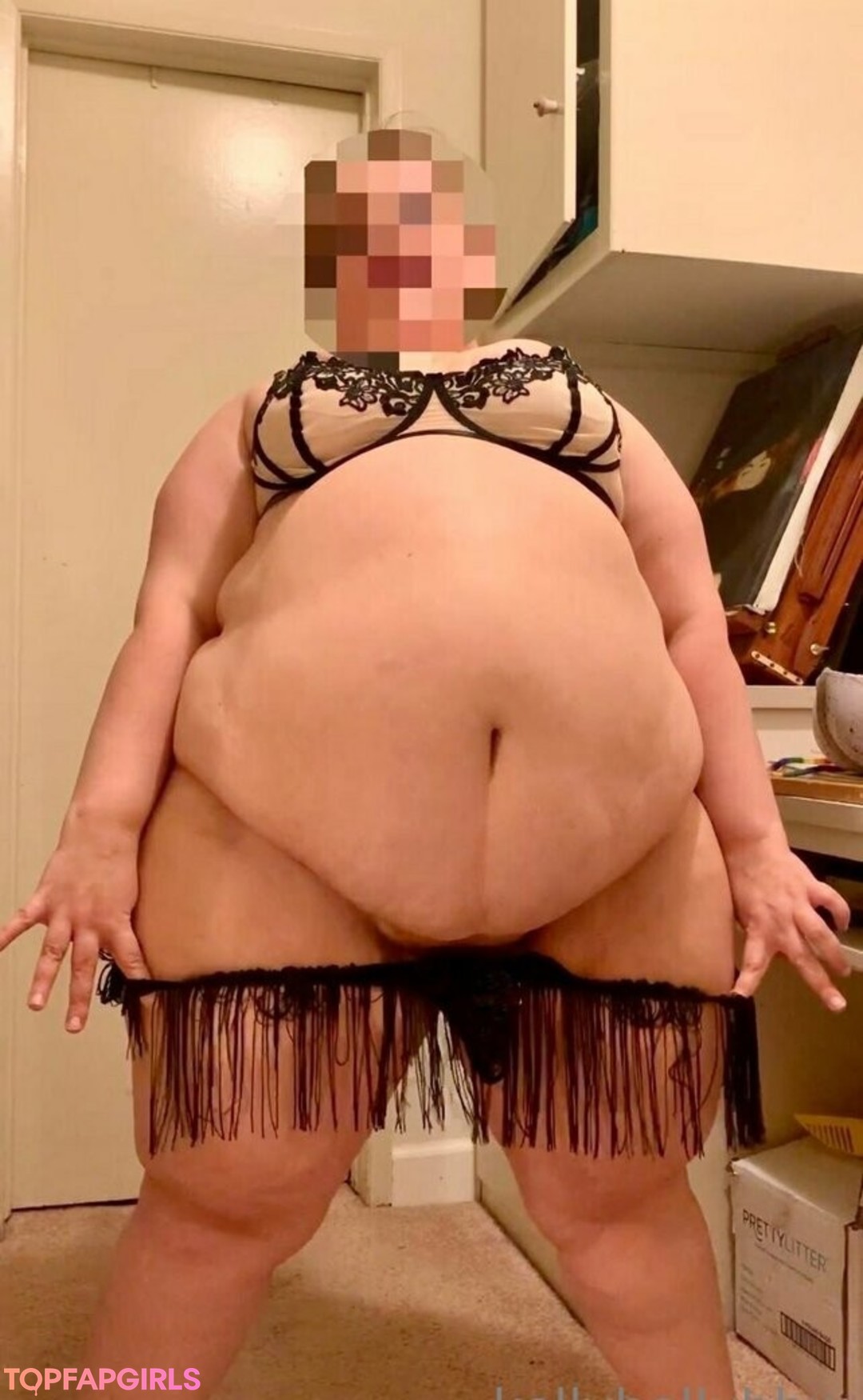 Foto desnuda filtrada de OnlyFans de Kellybellybbw #35 Foto desnuda filtrada de OnlyFans de Kellybellybbw #35