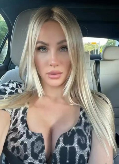 Roxyyfoxx