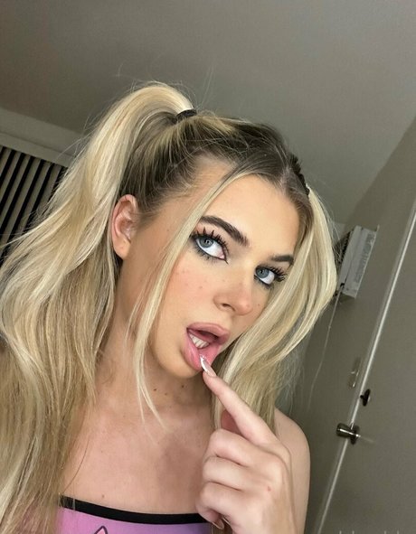 Foto desnuda filtrada de OnlyFans de Urbbaddy