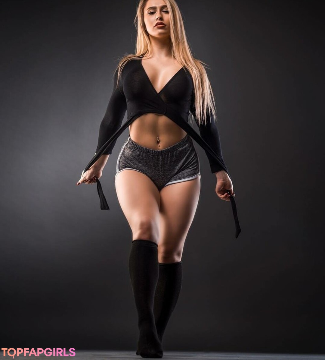 Foto desnuda filtrada de OnlyFans de Gelinamarie #43 Foto desnuda filtrada de OnlyFans de Gelinamarie #43