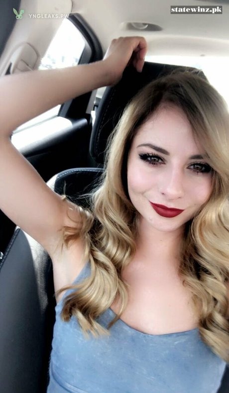 Foto desnuda filtrada de OnlyFans de Tarah Kayne