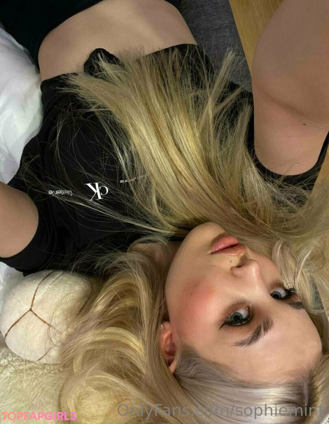 Foto desnuda filtrada de OnlyFans de Sophiebbface #15 Foto desnuda filtrada de OnlyFans de Sophiebbface #15