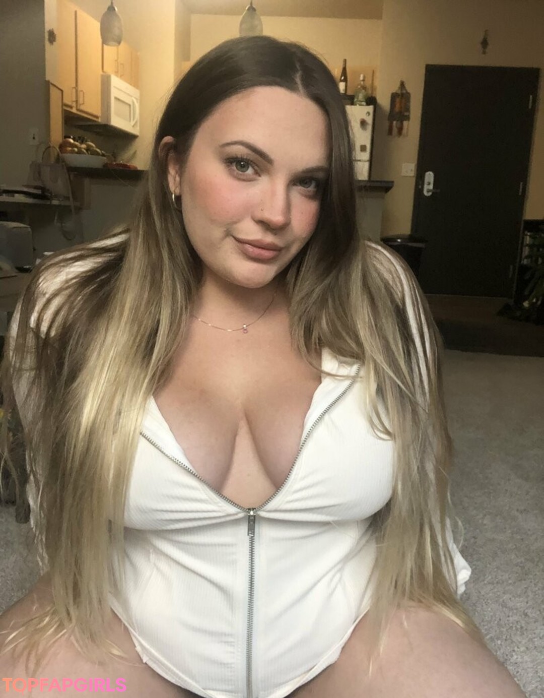 Foto desnuda filtrada de OnlyFans de Krispytofuuu #192 Foto desnuda filtrada de OnlyFans de Krispytofuuu #192
