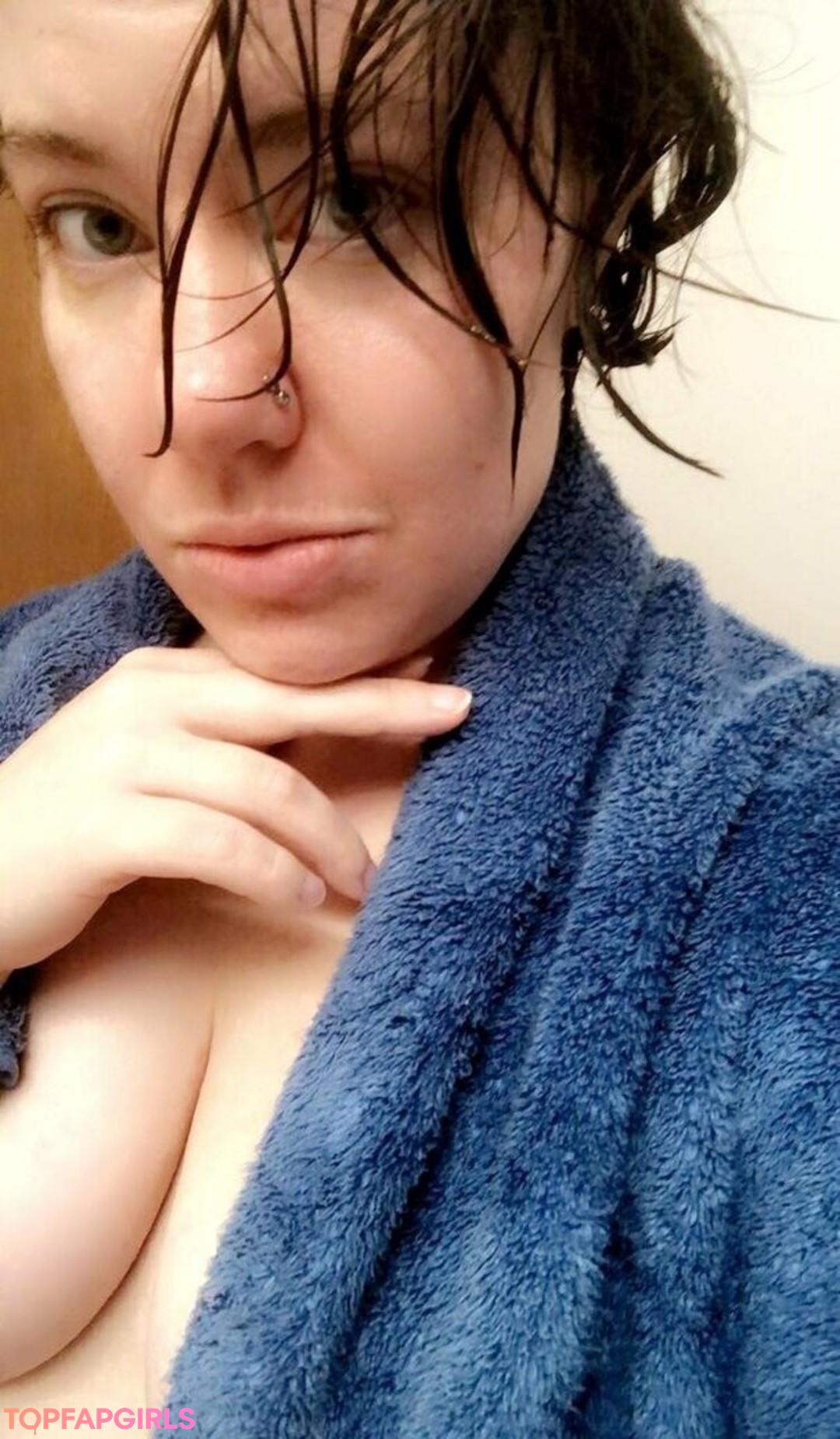 Foto desnuda filtrada de OnlyFans de Jennikatfree #33 Foto desnuda filtrada de OnlyFans de Jennikatfree #33