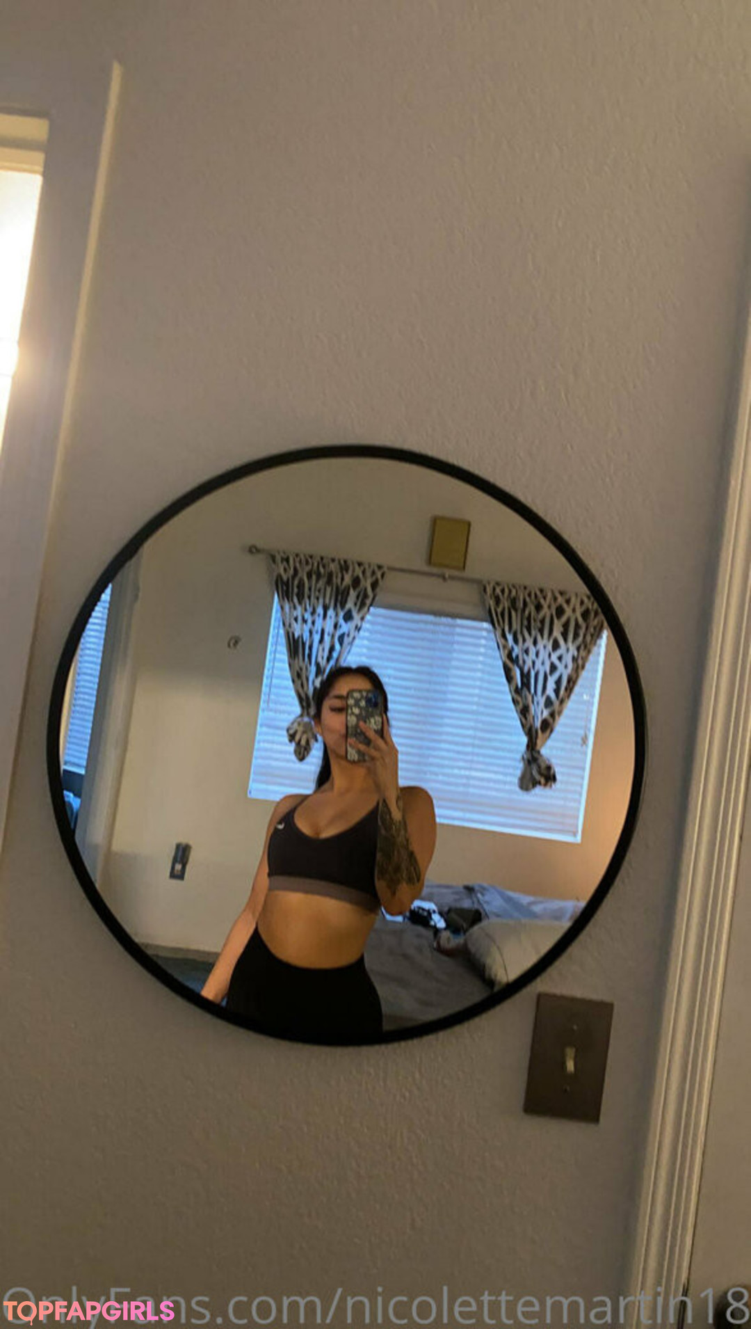 Foto desnuda filtrada de OnlyFans de Lilibaby18 #98 Foto desnuda filtrada de OnlyFans de Lilibaby18 #98