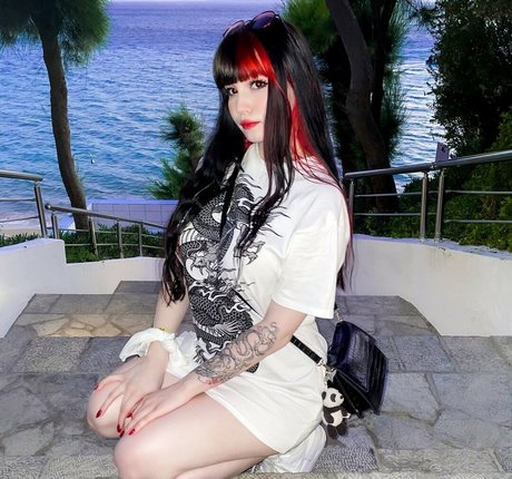 Shini Waifu