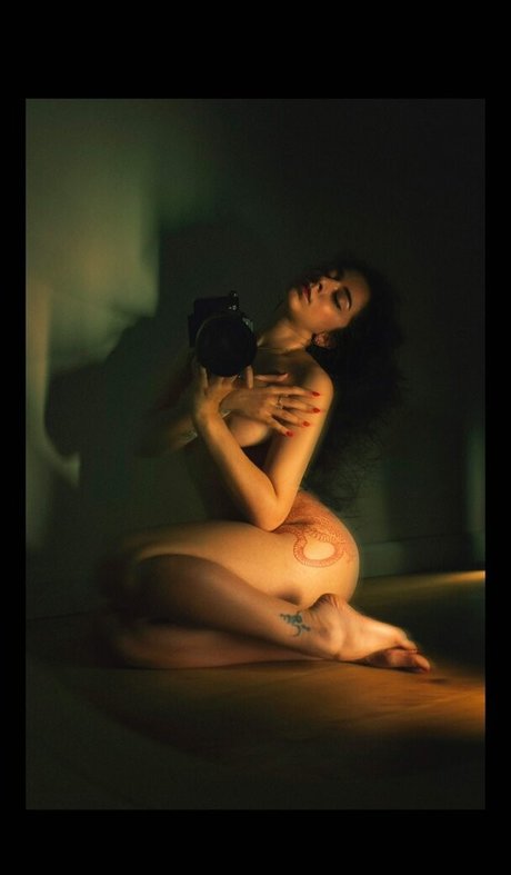 Foto desnuda filtrada de OnlyFans de Sayna Soleimanpour