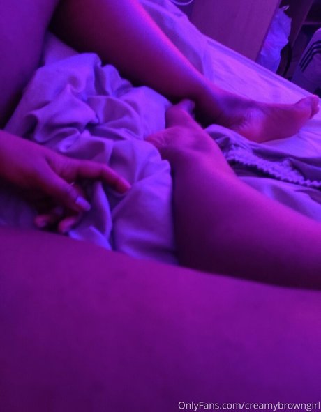 Foto desnuda filtrada de OnlyFans de Creamybrowngirl
