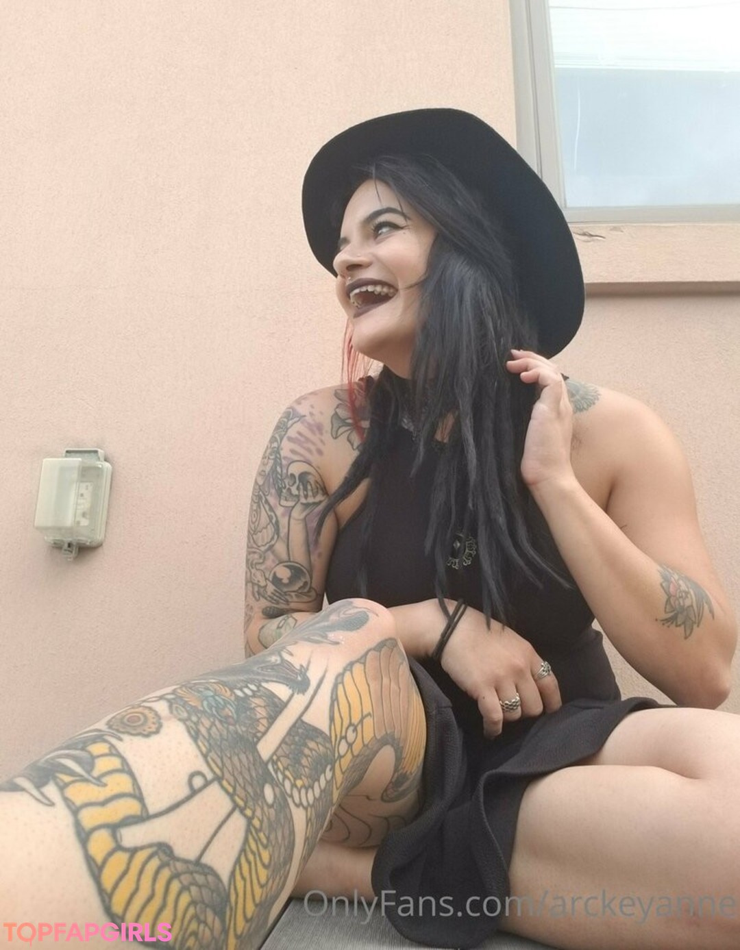 Foto desnuda filtrada de OnlyFans de Arckeyanne #46 Foto desnuda filtrada de OnlyFans de Arckeyanne #46