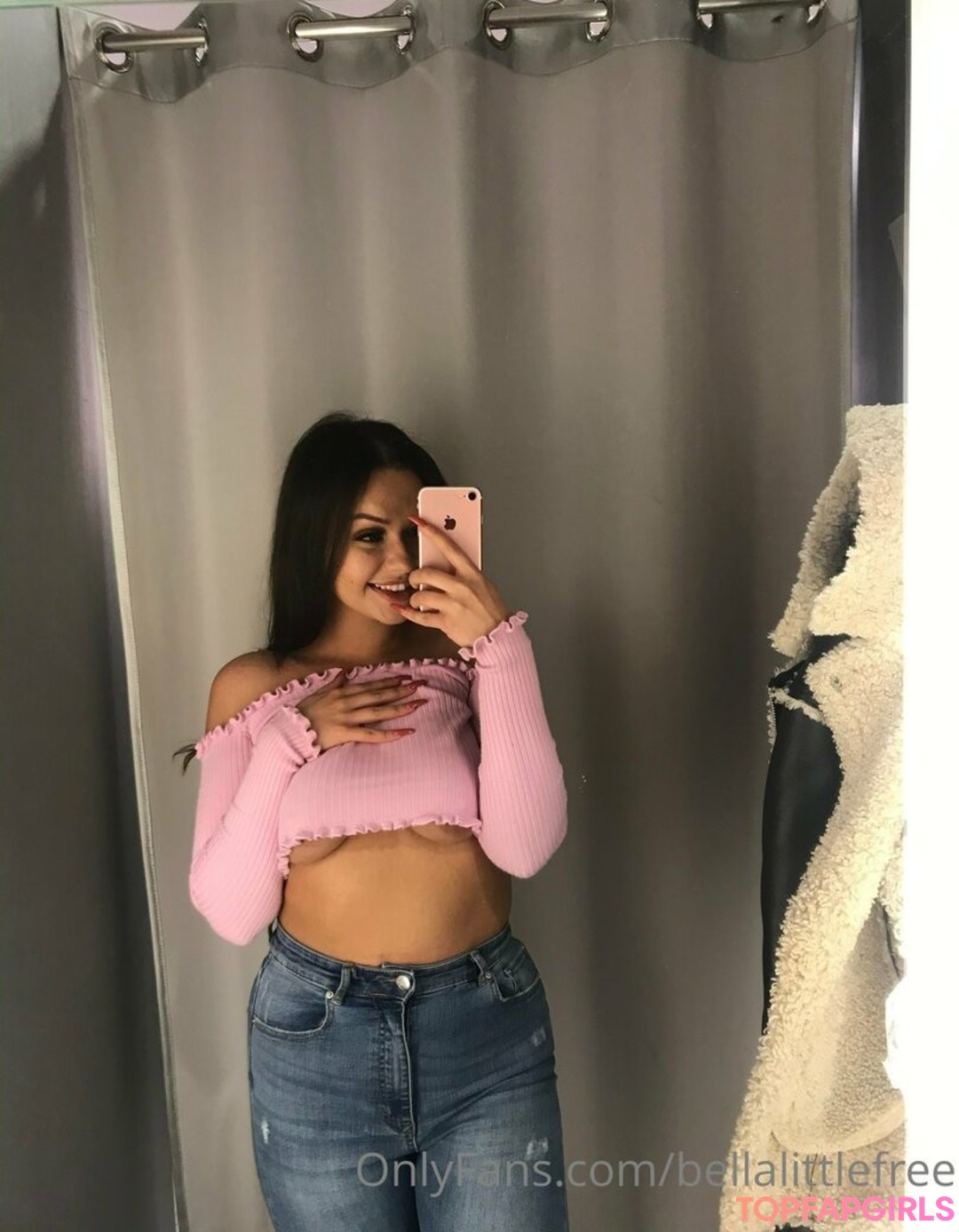 Foto desnuda filtrada de OnlyFans de Bellalittlefree22 #43 Foto desnuda filtrada de OnlyFans de Bellalittlefree22 #43