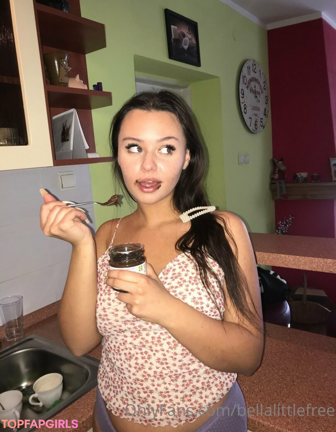 Foto desnuda filtrada de OnlyFans de Bellalittlefree22 #57 Foto desnuda filtrada de OnlyFans de Bellalittlefree22 #57