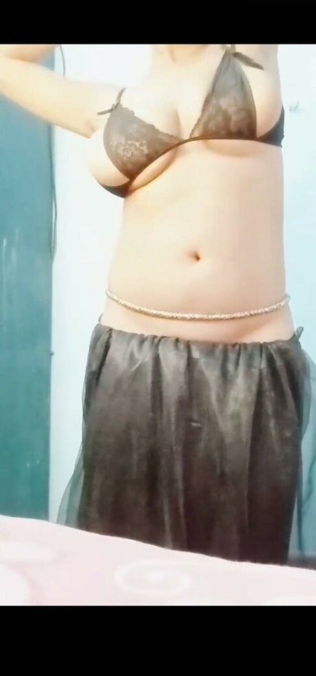 Foto desnuda filtrada de OnlyFans de Payel Vlog