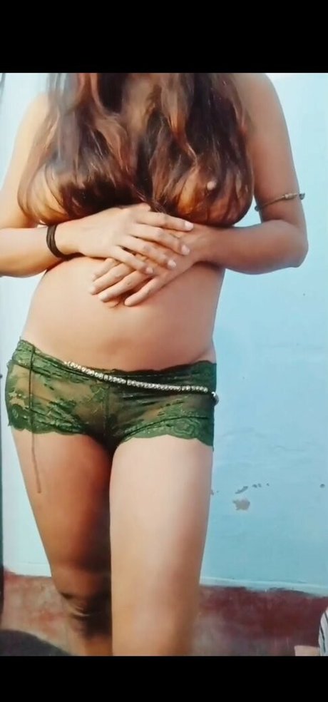 Foto desnuda filtrada de OnlyFans de Payel Vlog