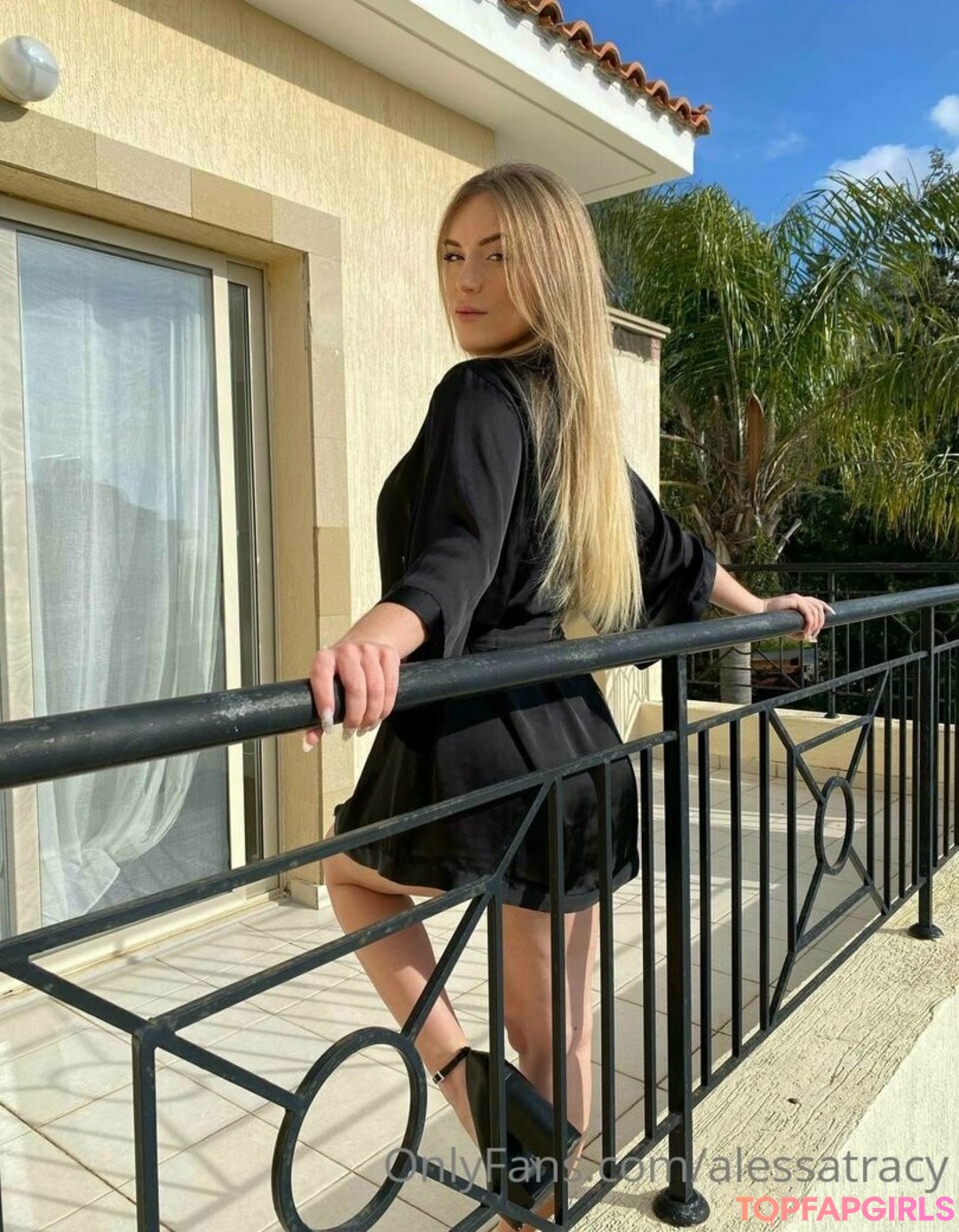Foto desnuda filtrada de OnlyFans de Alessatracy #39 Foto desnuda filtrada de OnlyFans de Alessatracy #39