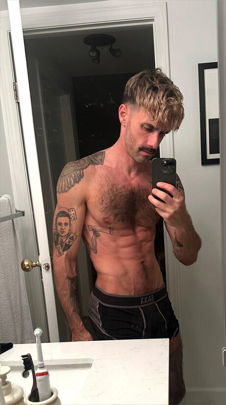 Oscar Adriano