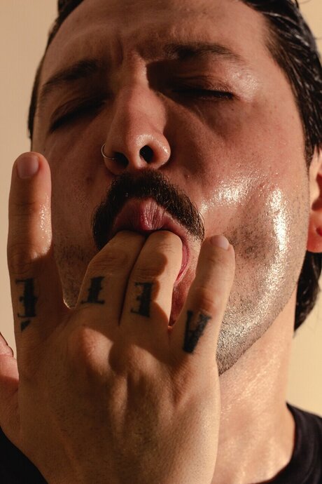 Foto desnuda filtrada de OnlyFans de C Eduardo
