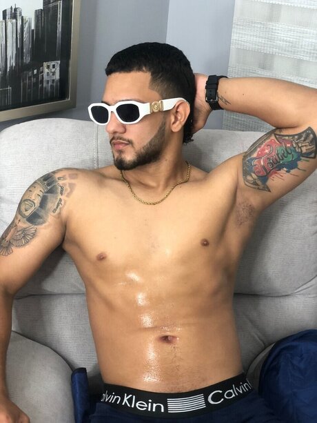 Foto desnuda filtrada de OnlyFans de Mike Thomson