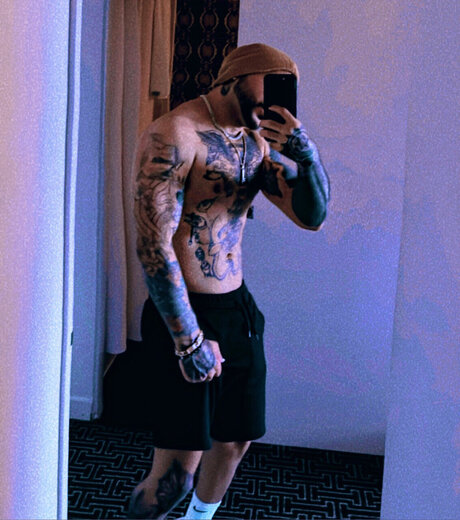 Foto desnuda filtrada de OnlyFans de       