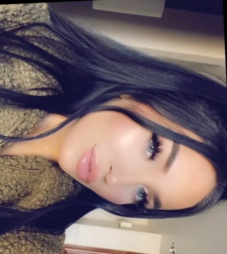 Foto desnuda filtrada de OnlyFans de Alara