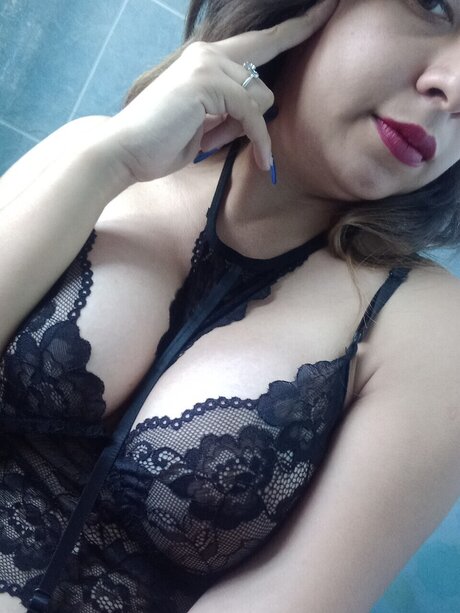 Foto desnuda filtrada de OnlyFans de Aimi Zul Sakura