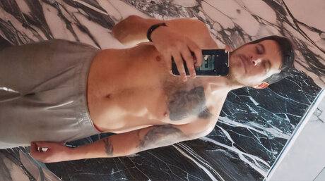 Foto desnuda filtrada de OnlyFans de  