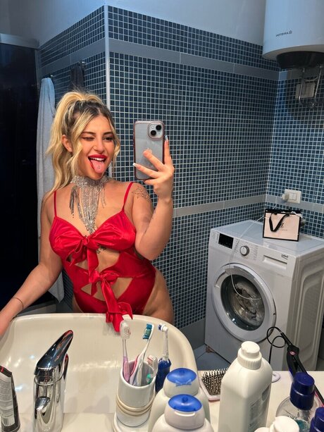Foto desnuda filtrada de OnlyFans de Rebecca Azzolina