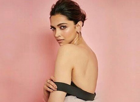 Foto desnuda filtrada de OnlyFans de Deepika Padukone
