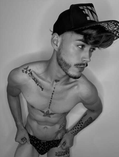 Foto desnuda filtrada de OnlyFans de Andrew Cediel