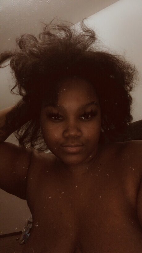 Foto desnuda filtrada de OnlyFans de Sm One