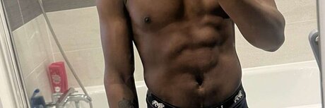 Foto desnuda filtrada de OnlyFans de Dark Nobel Kxng 