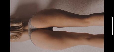 Foto desnuda filtrada de OnlyFans de Liv