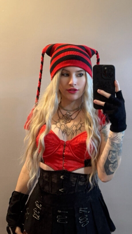 Courtney Summer