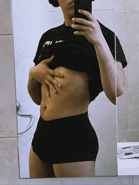 Foto desnuda filtrada de OnlyFans de Miguel Silva