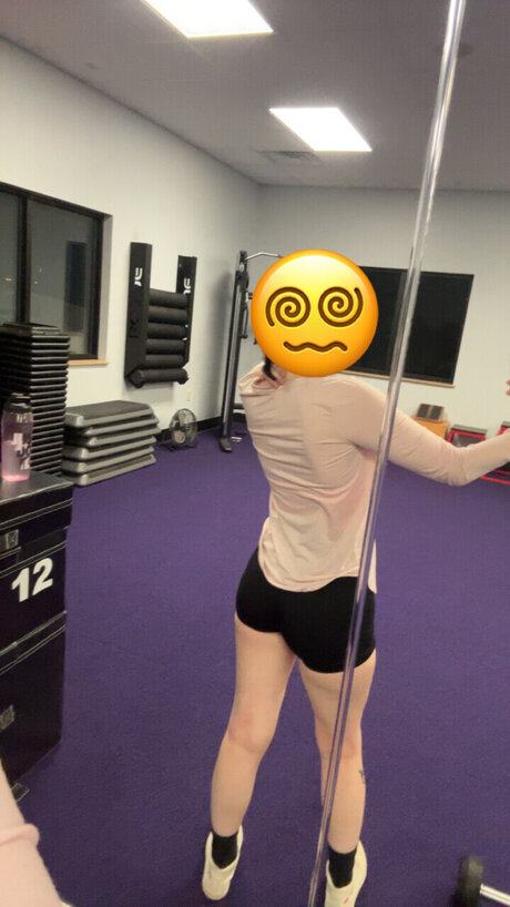 Foto desnuda filtrada de OnlyFans de Sisi
