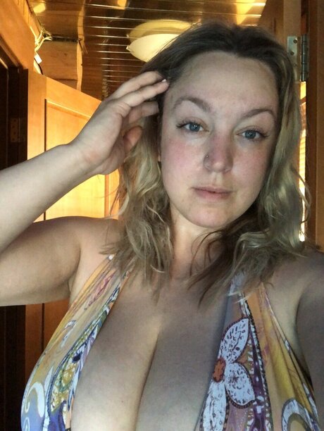 Foto desnuda filtrada de OnlyFans de Kira