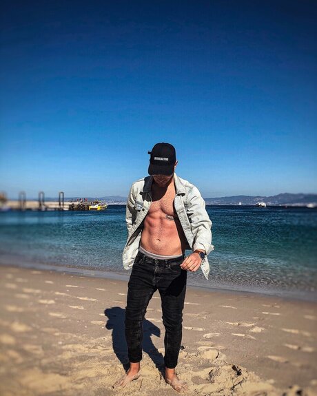 Foto desnuda filtrada de OnlyFans de Vv5
