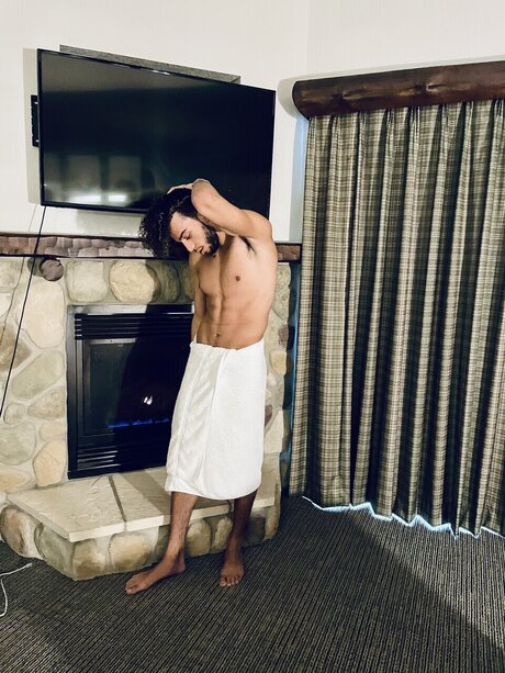 Foto desnuda filtrada de OnlyFans de Light Skin Heezy